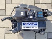 VW Golf 8 2.0 tdi 2022/AD blue rezervoar 5Q0131877T