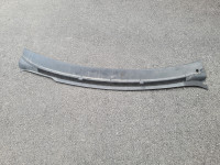 Vw transpirter t5. Plastika ispod stakla. 7h1819403A