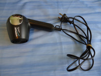 Sušilo za kosu FERRARI - KENFORD HD-255, 1200 W. Ispravano.