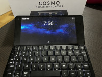 Cosmo Communicator - mobitel s tipkovnicom