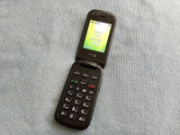 DORO 2404 DS (KAO NOVO) PREKLOPNI MOBITEL ZA STARIJE, HR JEZIK, PUNJAČ