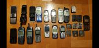 Razni mobiteli za korištenje / kolekciju