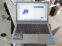 Laptop PEAQ Slim S132