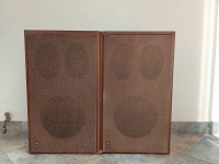 Iskra OZ-40, trostazni zvučnici sa kretnicama, 10/20 W 4 Ohma, 50/60 €