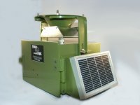 Automatska hranilica Floba Jagd 12V + Solar