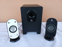 Logitech X-210 aktivni 2.1 sustav zvučnika, ispravni, 15-20 €
