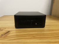 Računalo Intel NUC i5 2.4Ghz 32GB RAM 2TB SSD Windows 11