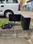 Racunalo sa svim dodacima ( monitor, zvucnici, tastatura, printer)