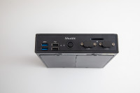 Shuttle DS77U industrial fanless mini PC računalo