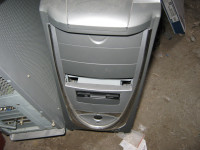 stolno računalo 2 mb.rabljeno - odlično sa XP Windovsom