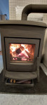 Prodajem Plamen Kamin na drva Amity 3