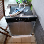 Prodaje se ugradbena perilica posuđa Bosch