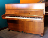 Pianino Marke Legnica