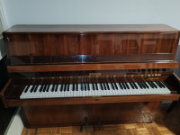 Piano Ronisch