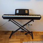 Roland FP-10 BK digitalni klavir + stalak