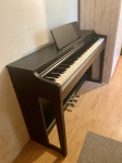 Yamaha Clavinova CLP-525B digitalni pianino klavir