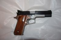 Pištolj Smith Wesson 45 ACP