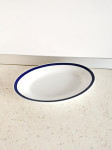 Bijeli porculanski pladanj sa tamnoplavom prugom - oval dužine 24,6 cm