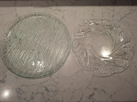 LOT-dvije staklene tacne za tortu