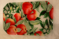 Poslužavnik plastični s motivima jabuke