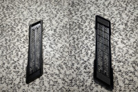 Play Station 4 PRO vertikalni nosač