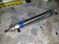 Festo pneumatski cilindar DSW-32-200PA B