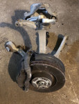 A8 D3 prednja desna osovina ovjesna ruka AUDI polo 4E0407272 disk