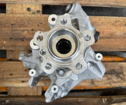 BMW G70 740IX 740XD ZADNJI DESNI RUKAVAC GLAVČINA 6898352