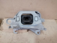 Nosač mjenjača za Nissan Qashqai 2, II 1.2 TCe  112221641R