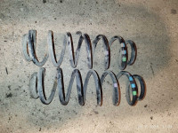 Peugeot 308 1.4 vti 2009 zadnje opruge i amortizeri