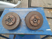 prednje glavcine hyundai tucson 2.0crdi 2004.