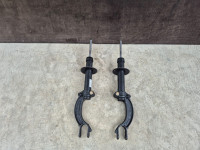 Prednji lijevi desni amortizer Audi A4 B8 A5 8T 8K0413031CB