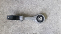 Seat ibiza donji nosač motora 2002-2015