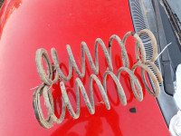 zadnje opruge nissan micra 97g.