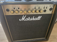 Marshall MG15FX pojačalo