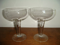 Dvije čaše za sladoled