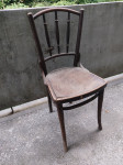 Poklanjam Thonet stolicu