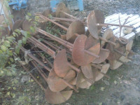 Prodajem sidra za stupove za protugradnu mrežu