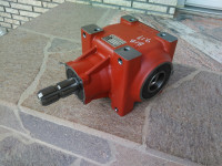 REDUKTOR ZA FREZU! NOVO! POVOLJNO! DOSTAVA! OK41 OSOVINA