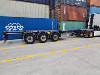 Poluprikolica D-TEC (kontejnerica)