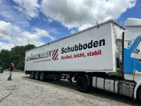 Schwarzmuller walking floor