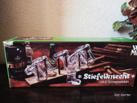 Wmf, bićerini sa drvenim stalkom.  Neupotrebljavano. Iz 2000- e godine