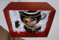 Čajnik sa motivom Poljubac - Gustav Klimt