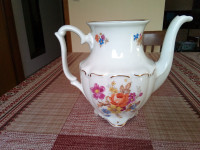 Čajnik porculanski vintage
