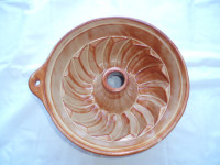 kuglof , pečena glina, pocakljen