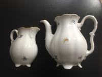 PIRKEN HAMMER čehoslovački porcelan floral Avignon vintage čajnik