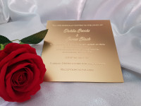 Zlatne pozivnice za vjenčanje od pleksiglasa, dizajn prema želji