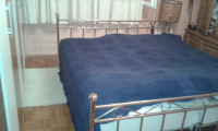 plavi prekrivač za veliki krevet SNIŽENO PRODAJEM ILI MIJENJAM