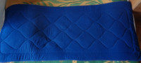 Prekrivač plavi prošiveni 192 x  80 cm