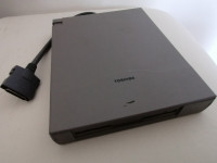 TOSCHIBA vanjski flopy